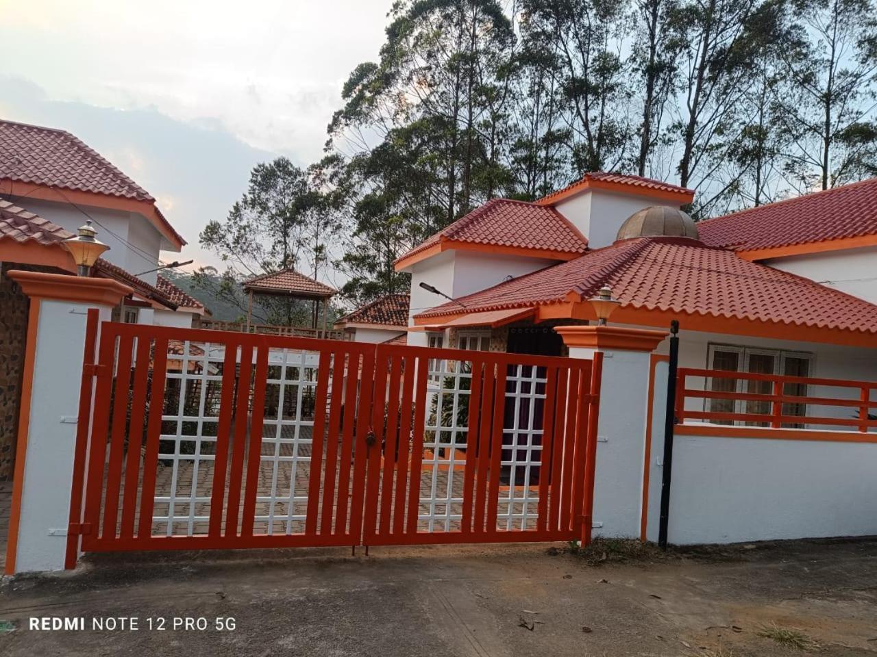 Snow White Home,Bedford Road, Yercaud Extérieur photo